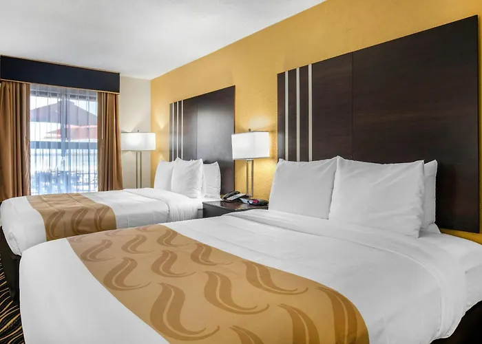Quality West Worth Inn 4*