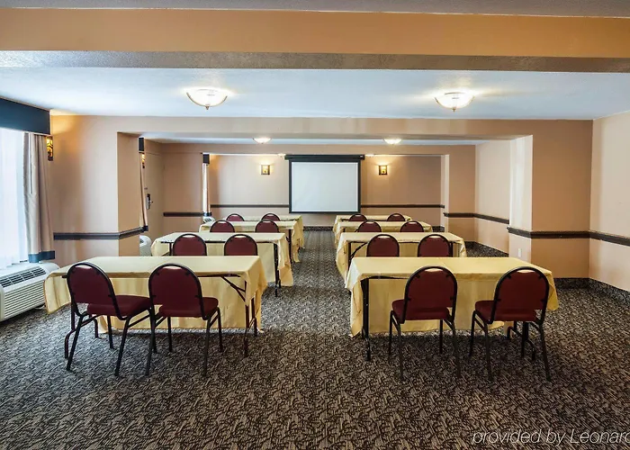 Quality West Worth Inn 4*